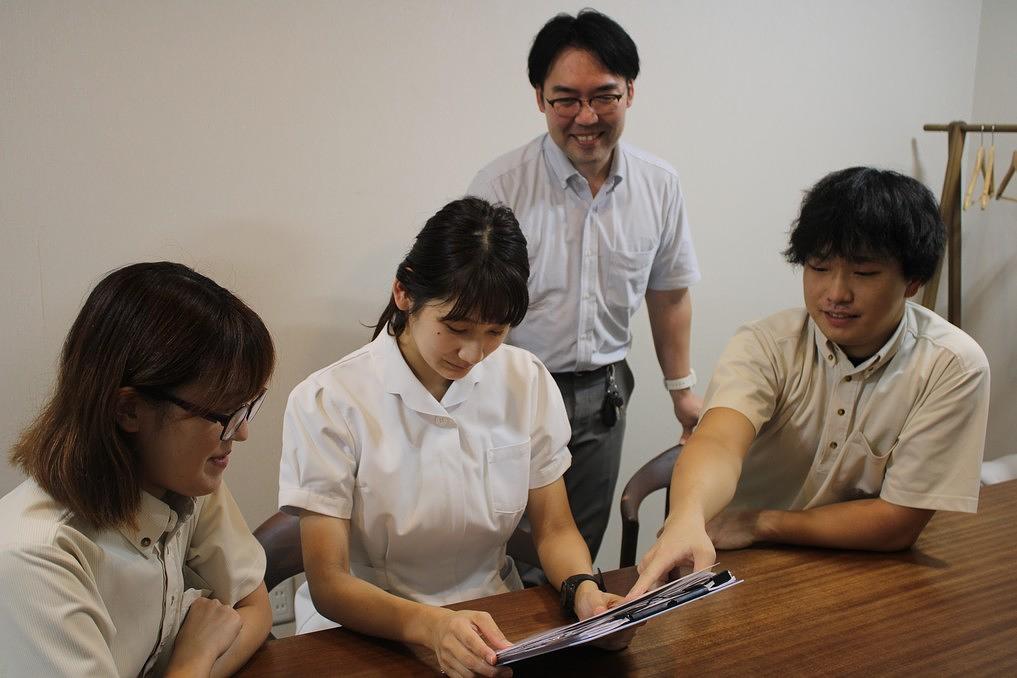 ご入居者様のご状態に合わせ、多職種でケア方法を検討しています。