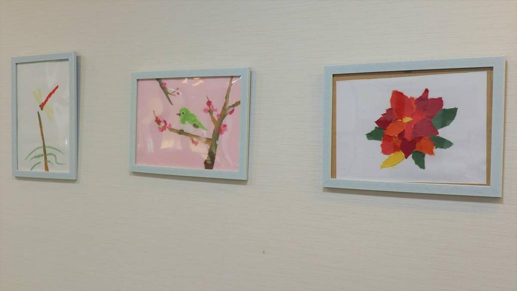 ちぎり絵教室でのご入居者様の作品。季節により作品も変化 していきます。