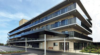 リハビリホームグランダ逗子葉山 介護スタッフ 正社員/夜勤あり