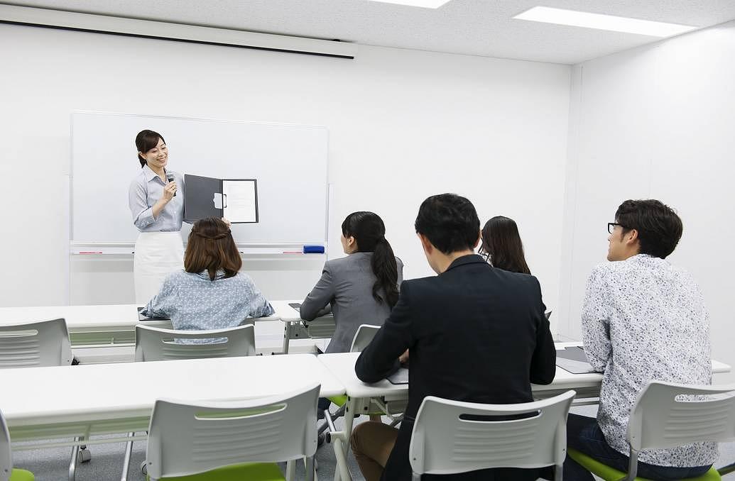 オープニングならではの研修も盛りだくさんです◎1か月後に笑顔でお客様をお迎えしましょう！