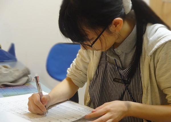 お一人おひとりの生活プランを大切に。「今日のレクレーションは楽しまれたかな」記録にも気持ちをこめて。