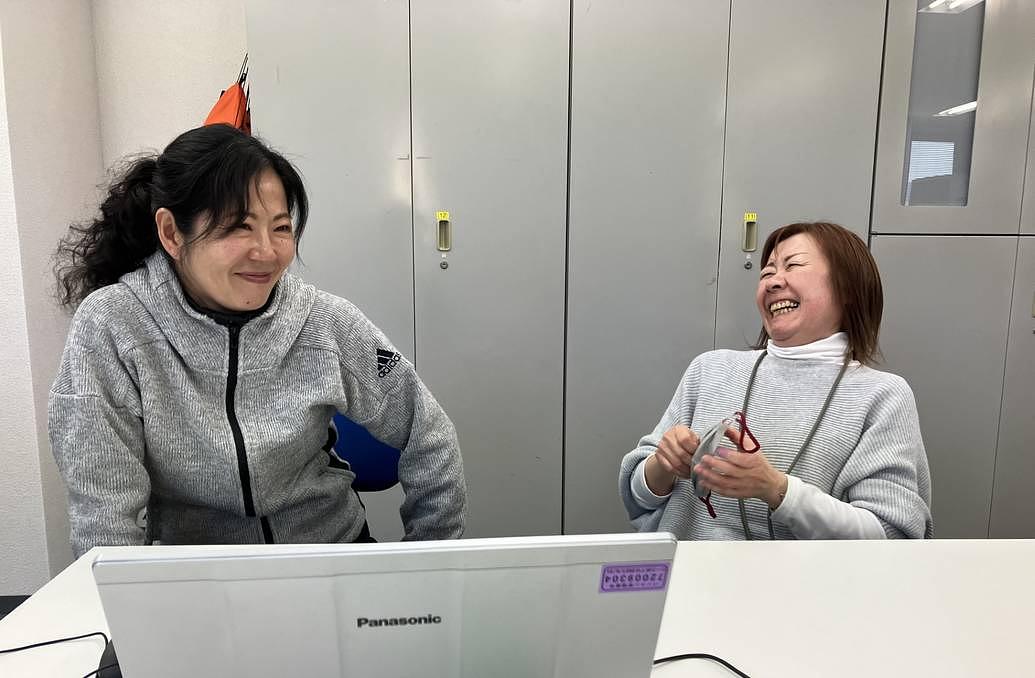 サービス提供責任者（管理者）からスタッフへの申し送り場面